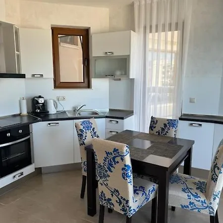 Apartament с изглед към морето в ла мер