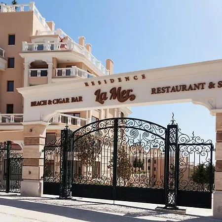 с изглед към морето в ла мер Апартамент *