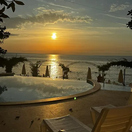 Apartament с изглед към морето в ла мер