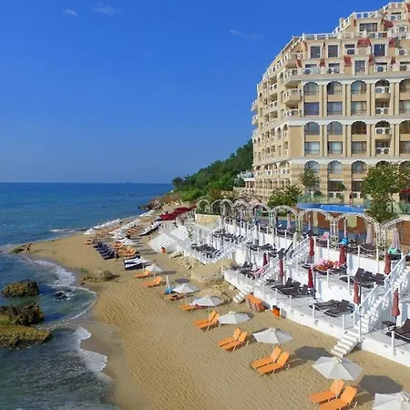 с изглед към морето в ла мер Apartment Goldstrand