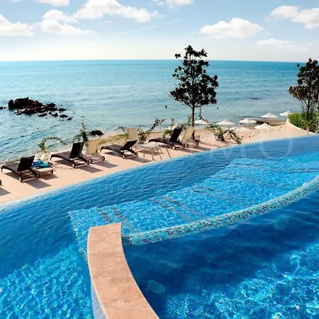 с изглед към морето в ла мер Apartment *