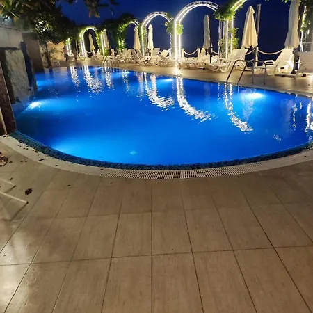 с изглед към морето в ла мер *