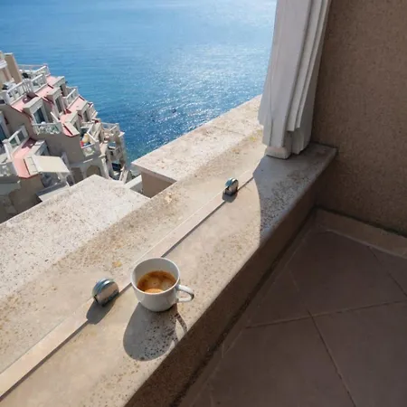 с изглед към морето в ла мер Golden Sands