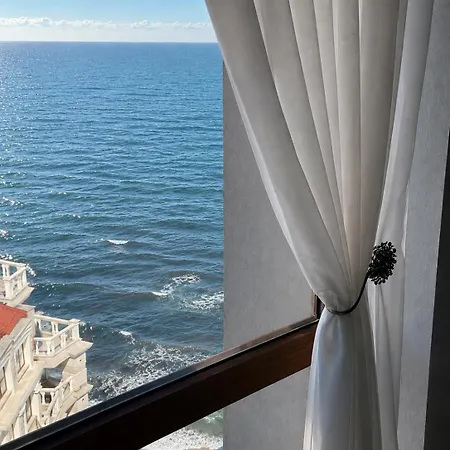 с изглед към морето в ла мер Apartament Nisipurile de Aur