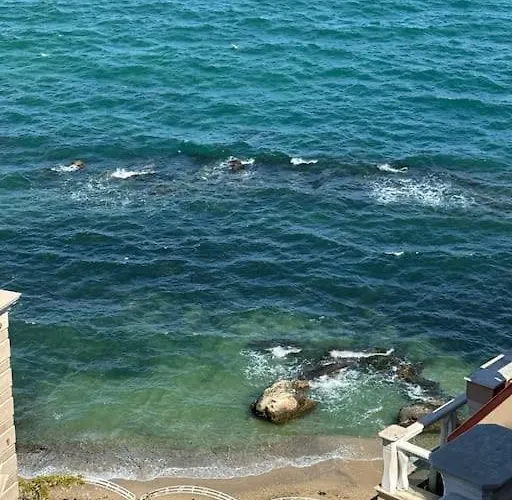 Appartamento с изглед към морето в ла мер *